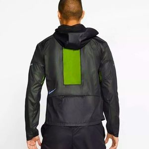 (NEW) Nike men’s tech pack running jacket